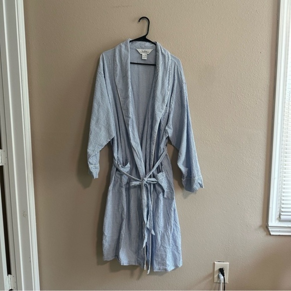 The Vermont Country Store Men’s Classic Stripe Cotton Seersucker Robe Size Large